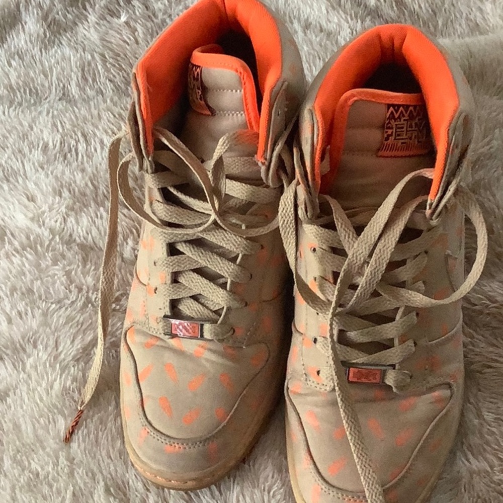 High-Top Sneakers with Orange Accents
